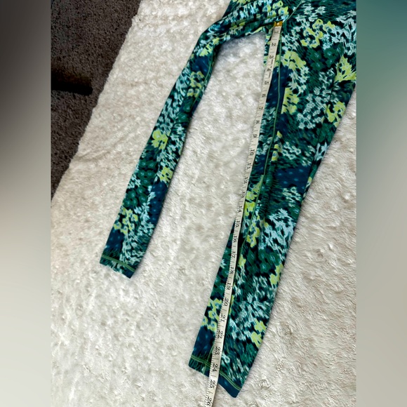 NWT- OFFLINE BY AERIE Real Me Xtra 7/8 Legging - Picture 10 of 12